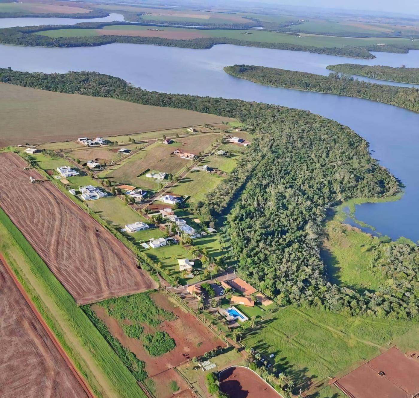 Terreno para Venda em Santa Terezinha de Itaipu, Centro
