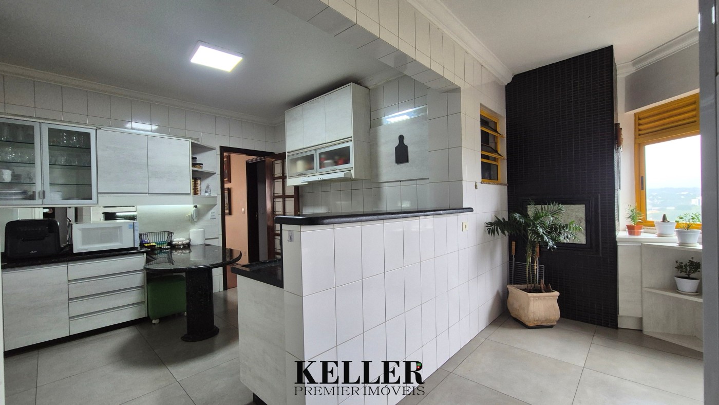 Apartamento para Venda em Foz do Iguaçu, Centro, 3 dormitórios, 1 suíte, 2 banheiros, 1 vaga