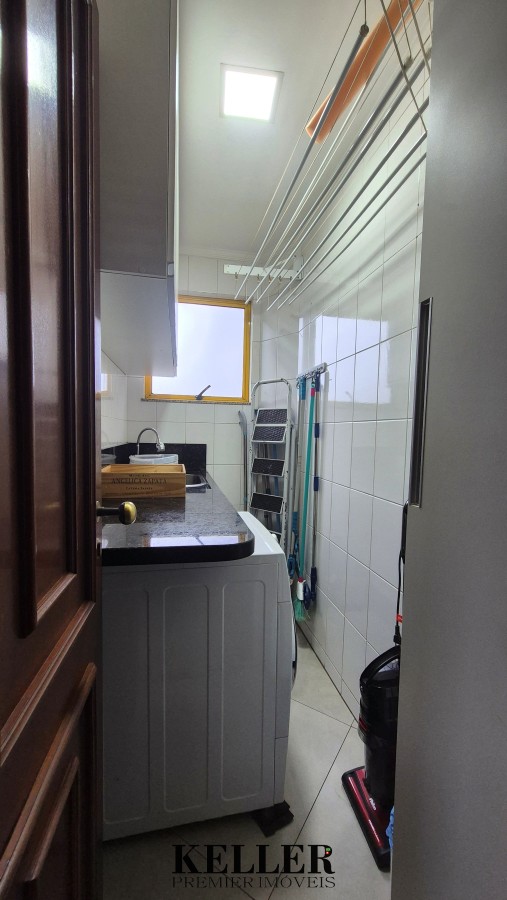 Apartamento para Venda em Foz do Iguaçu, Centro, 3 dormitórios, 1 suíte, 2 banheiros, 1 vaga