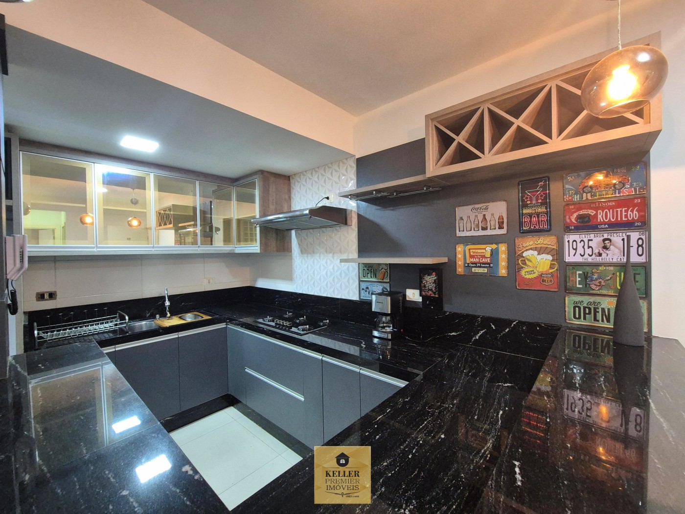 Apartamento para Venda em Foz do Iguaçu, Três Fronteiras, 2 dormitórios, 1 banheiro, 1 vaga