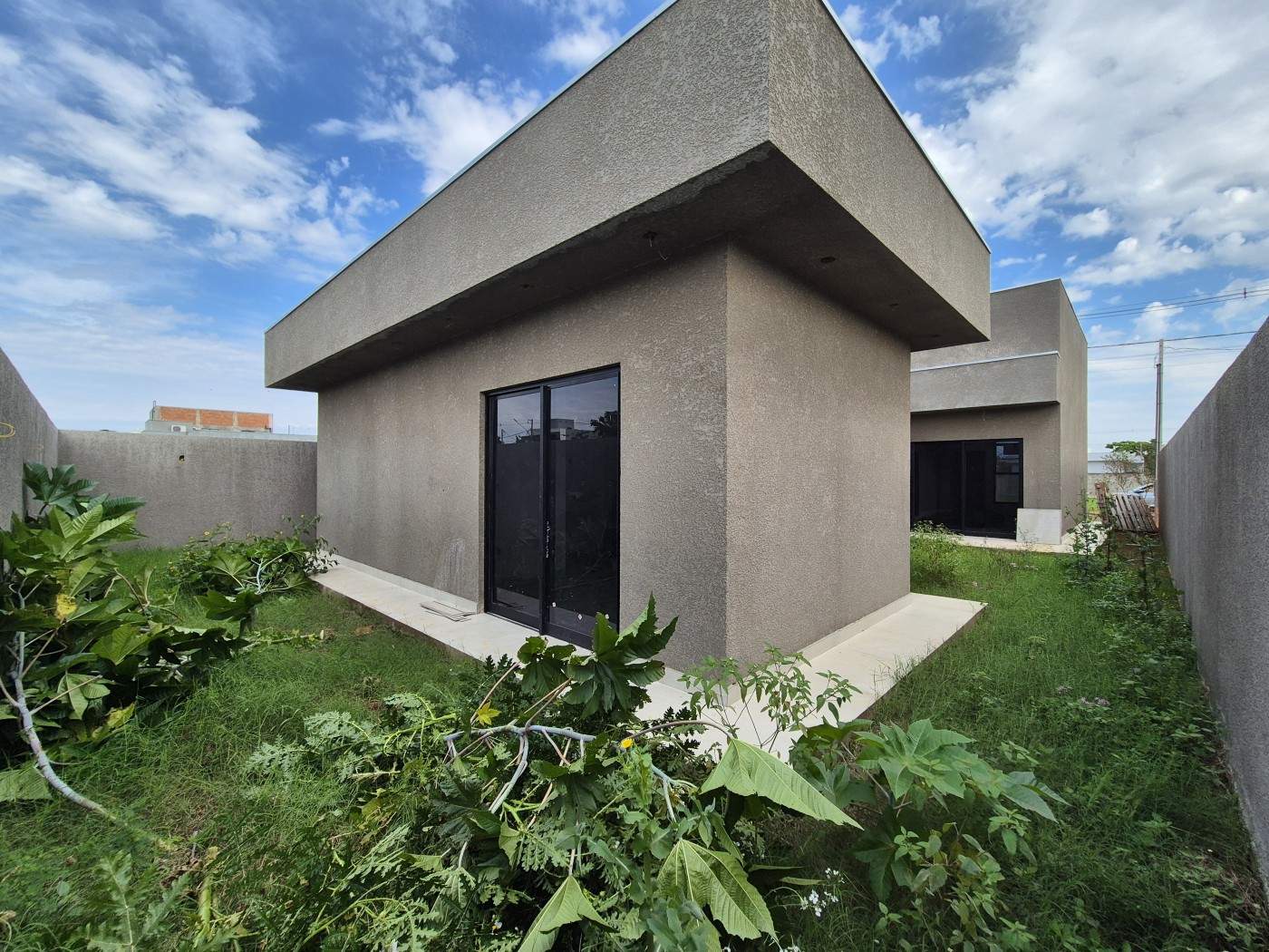 Casa / Sobrado para Venda em Foz do Iguaçu, Vila Carimã, 3 dormitórios, 1 suíte, 2 banheiros, 2 vagas