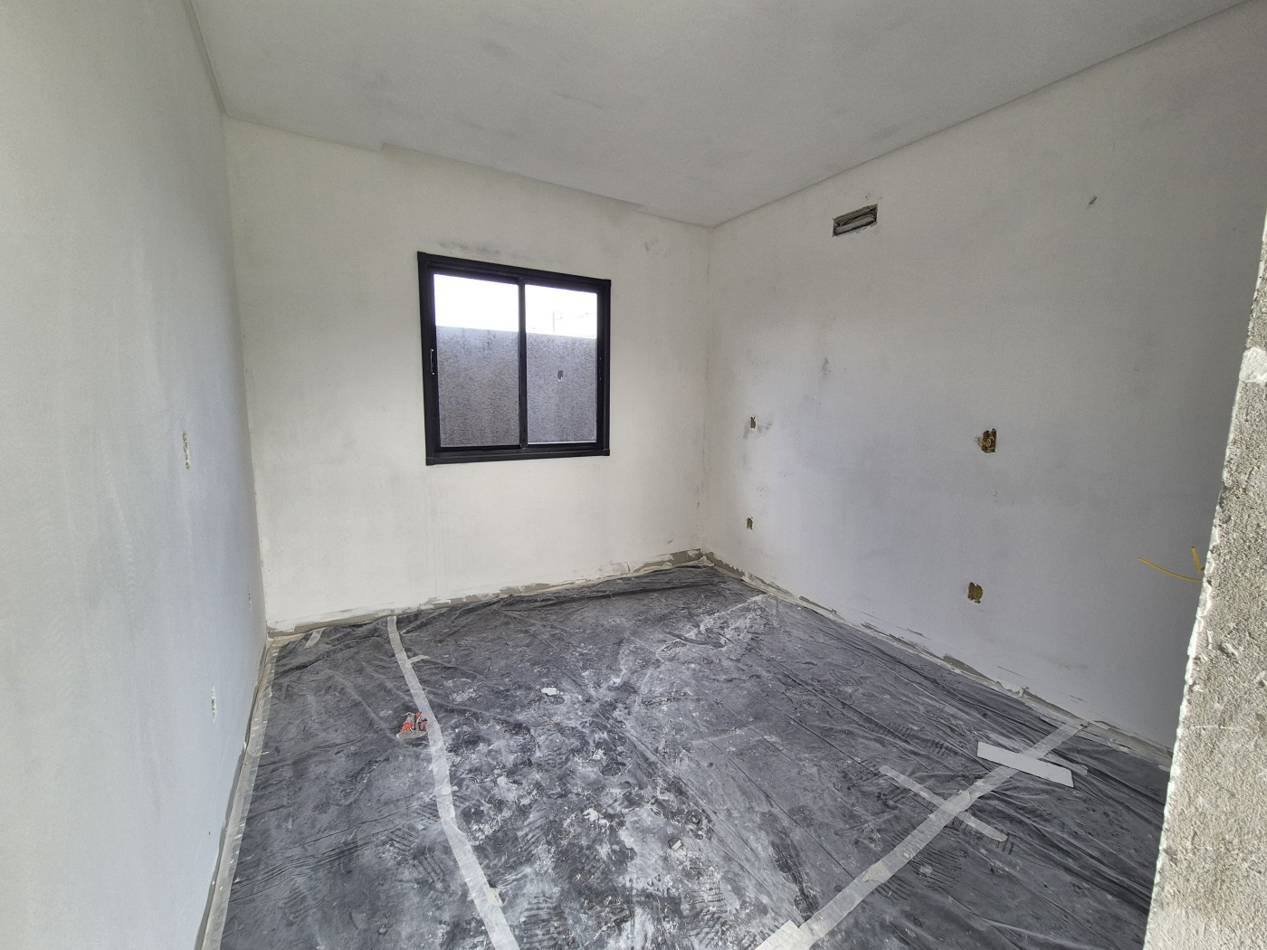 Casa / Sobrado para Venda em Foz do Iguaçu, Vila Carimã, 3 dormitórios, 1 suíte, 2 banheiros, 2 vagas
