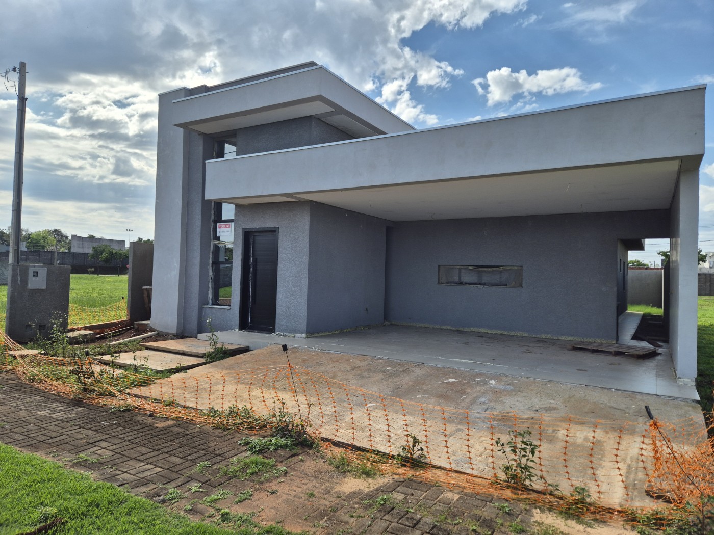 Casa / Sobrado para Venda em Foz do Iguaçu, Vila Carimã, 3 dormitórios, 1 suíte, 2 banheiros, 2 vagas