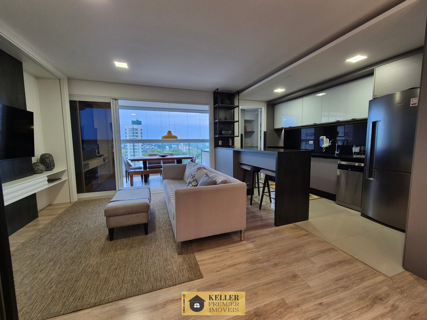 Apartamento para Venda em Foz do Iguaçu, Centro, 3 dormitórios, 1 suíte, 3 banheiros, 2 vagas
